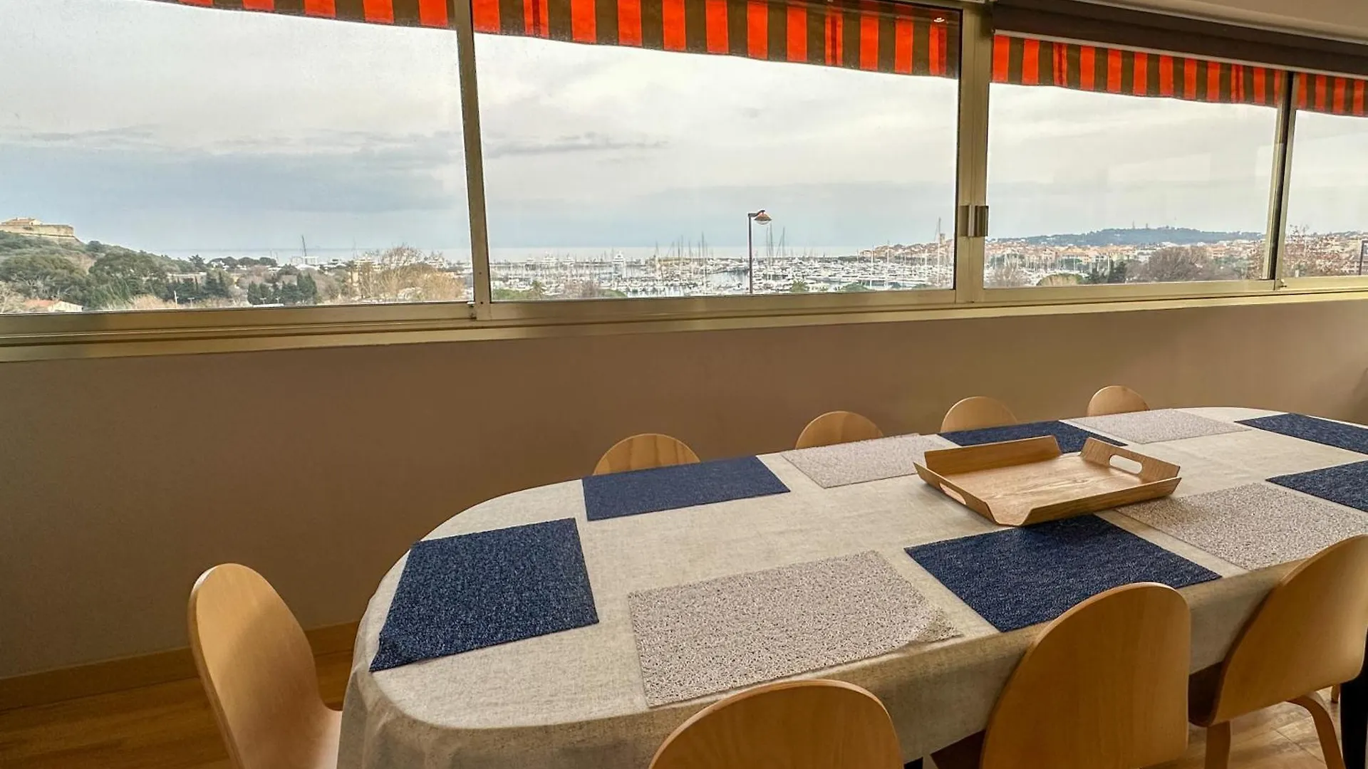 Vue Mer, Face Port, Proximite Centre Et Plage Antibes