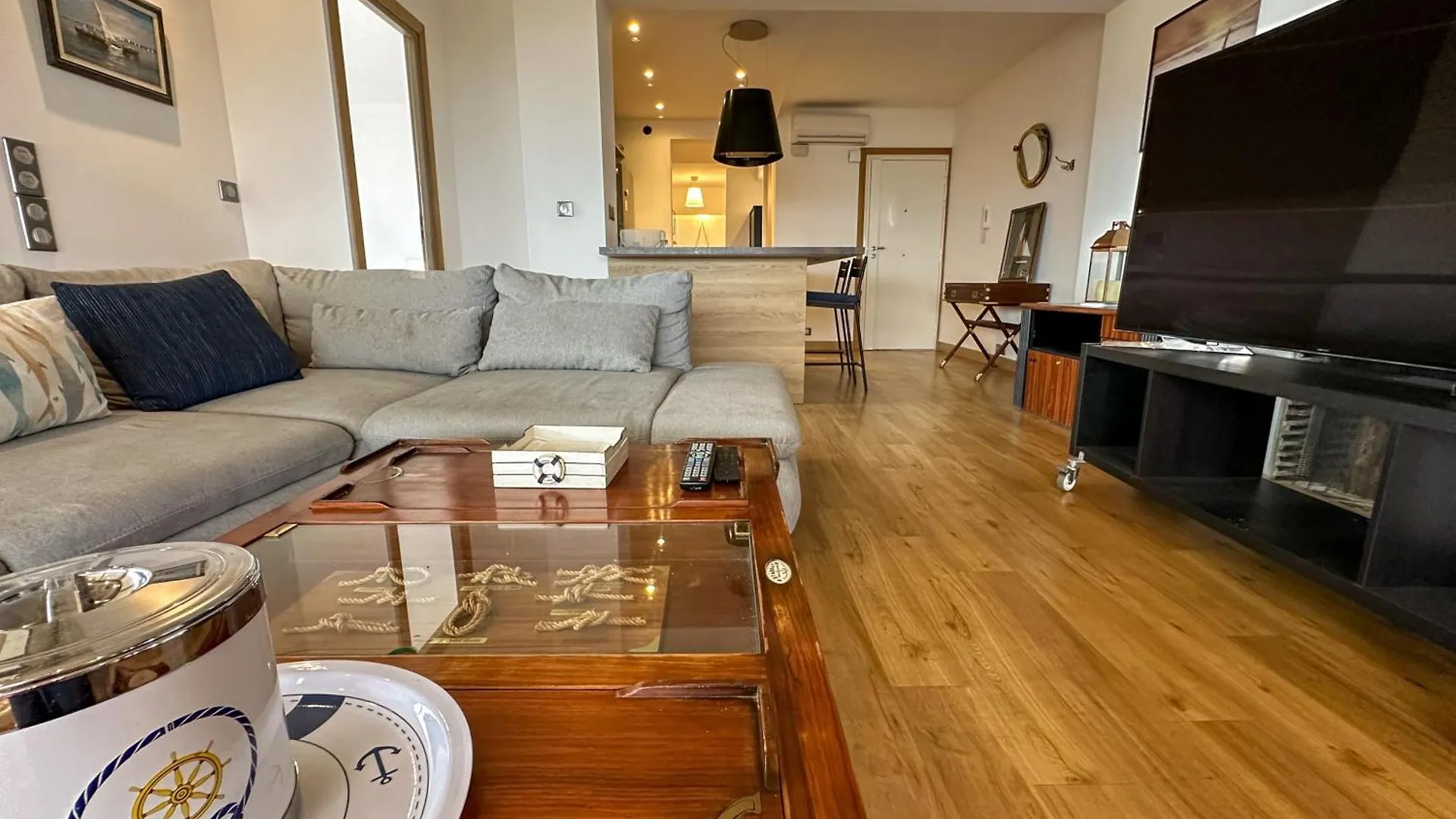 Vue Mer, Face Port, Proximite Centre Et Plage Antibes 0*,